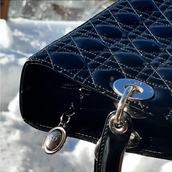 Dior: Lady Dior Charms Patent Enamel Cannage Lambskin Shoulder Handbag (Black) - Picture 11 of 16